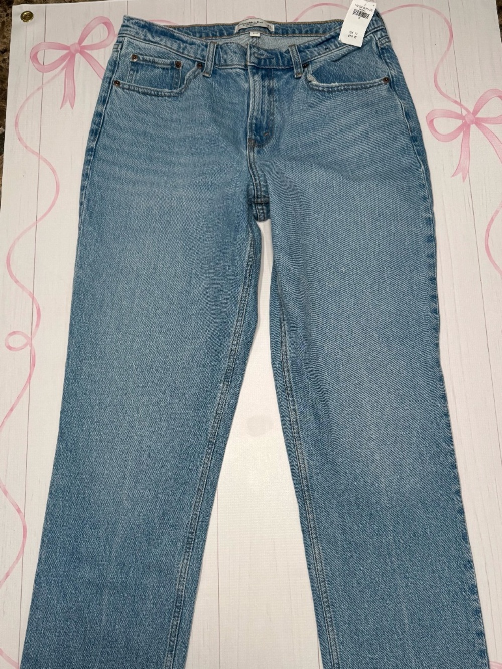 NWT Abercrombie Curve Love Mid Rise 90's Straight Size 30